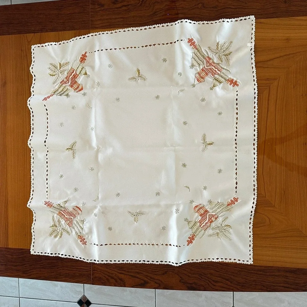 Vintage‎ Christmas Square Tablecloth Embroidered Snowy Cottage Lace Trim 34x34